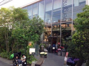 表参道で一息つくならココでしょ!?ニコライバーグマンカフェに行ってきました! 北欧カフェ