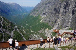 ヒュゲリライターズコラム