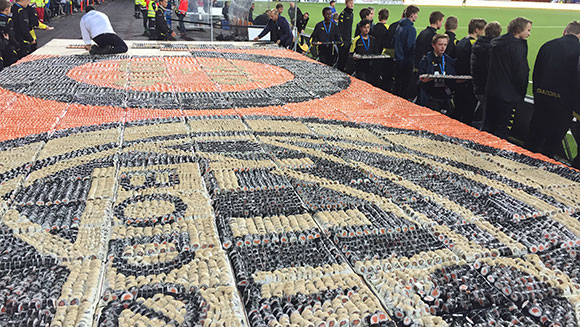 largest-sushi-mosaic_tcm25-445829